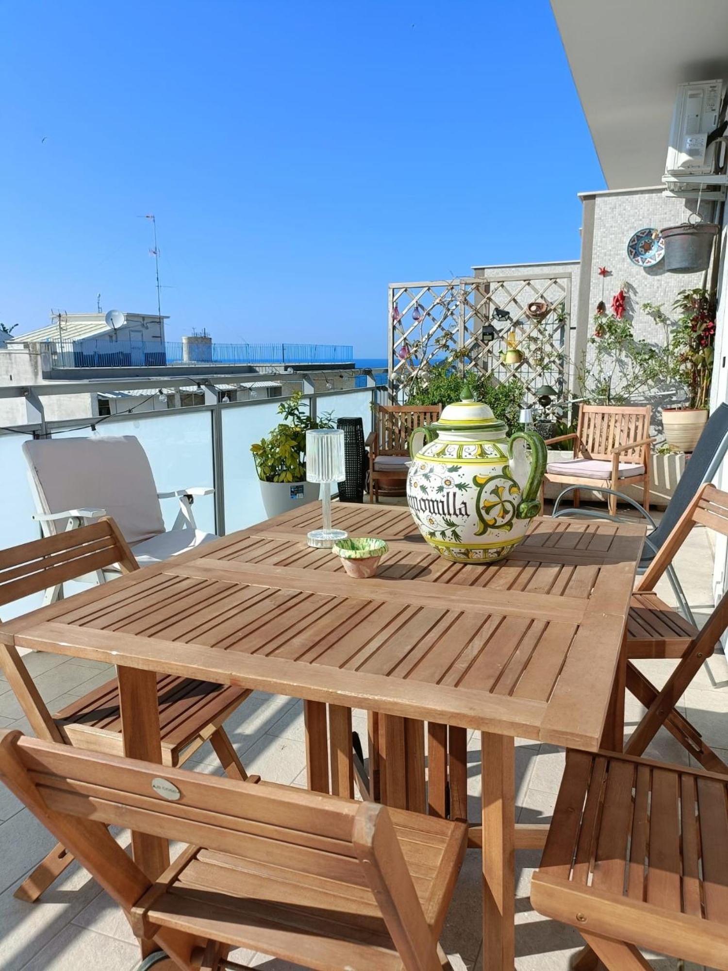 La Dimora Vista Mare Apartment Bari Ngoại thất bức ảnh